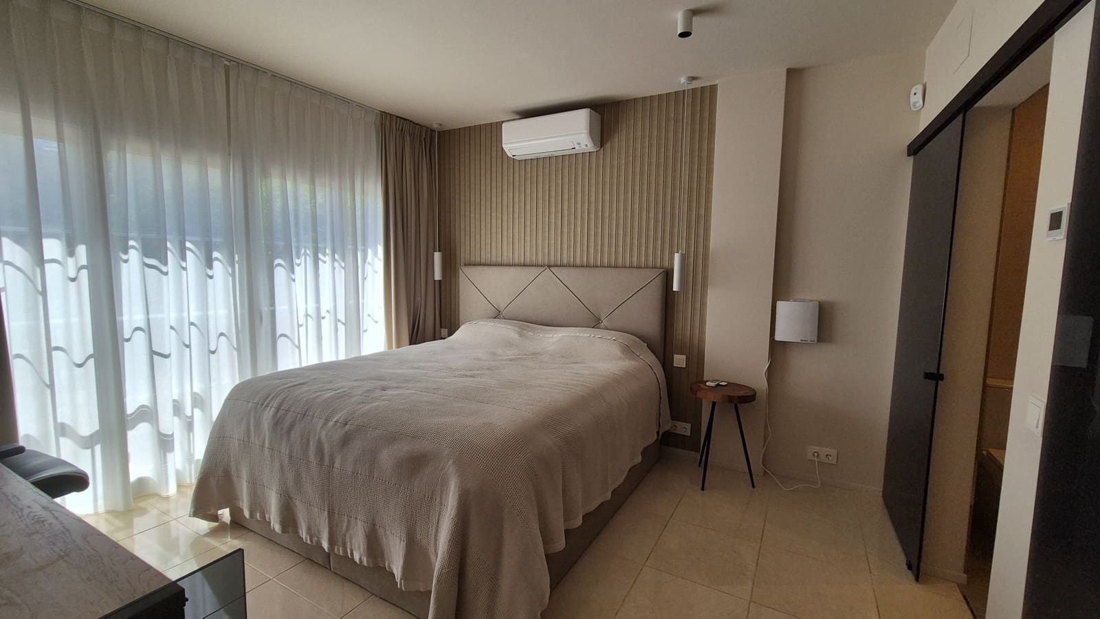 Casa de 4 habitaciones en Riviera del Sol en venta con piscina garaje - 965.000 € (Ref: 10009777)