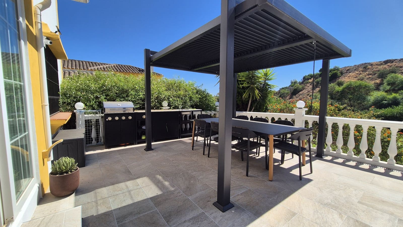 Casa de 4 habitaciones en Riviera del Sol en venta con piscina garaje - 965.000 € (Ref: 10009777)