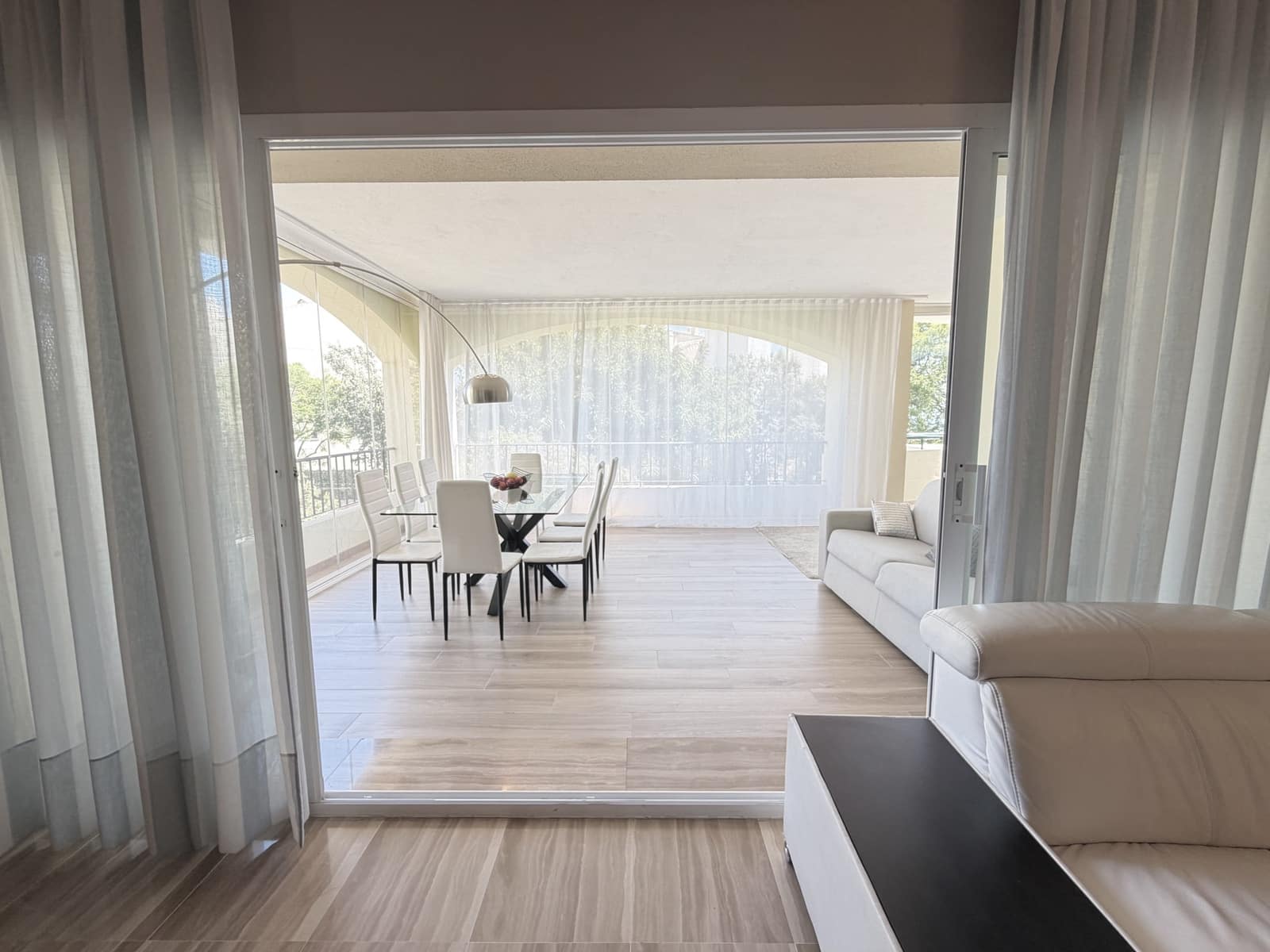 3 quarto Apartamento para arrendar em Marbella com piscina garagem - 3 500 € (Ref: 10012504)