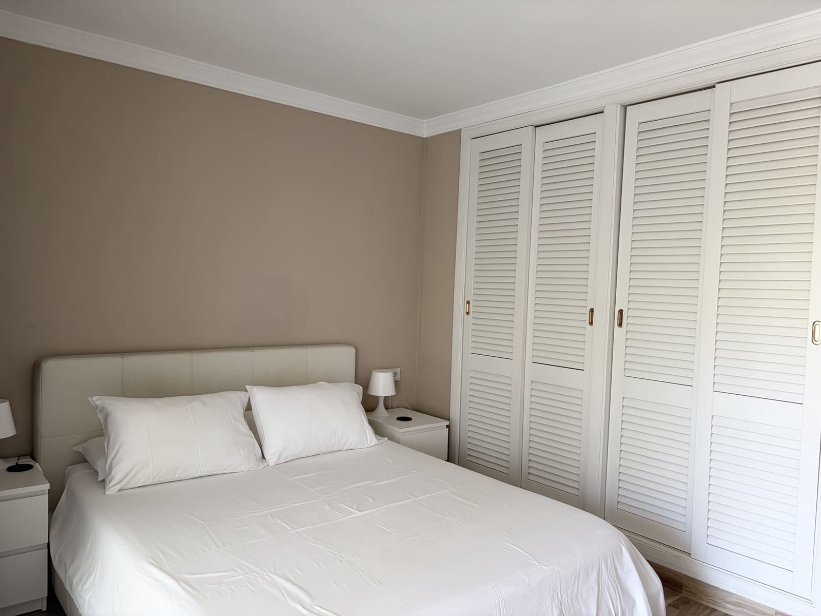 3 quarto Apartamento para arrendar em Marbella com piscina garagem - 3 500 € (Ref: 10012504)