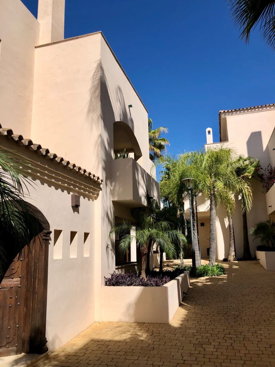 3 quarto Apartamento para arrendar em Marbella com piscina garagem - 4 000 € (Ref: 10012505)