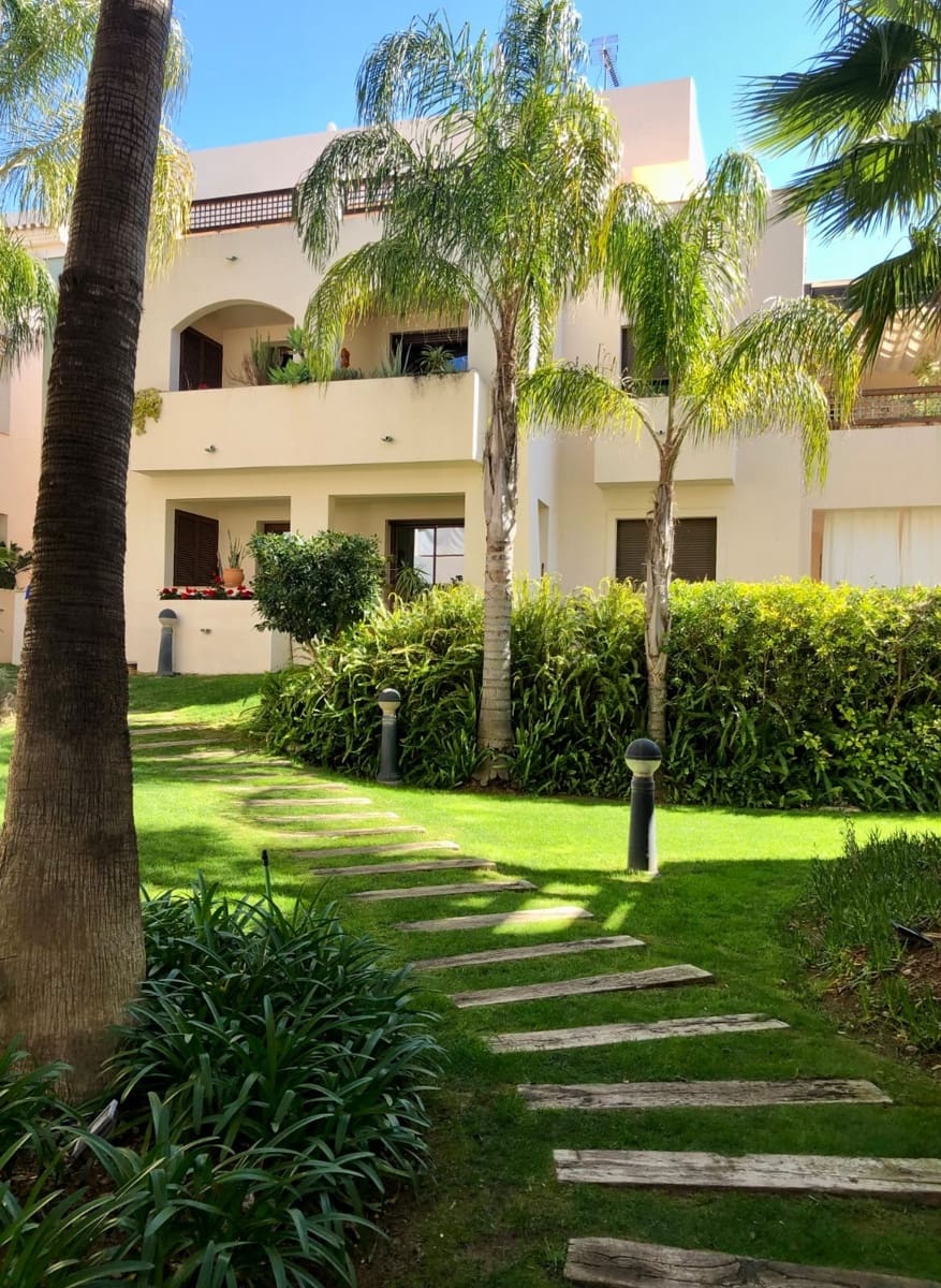 3 quarto Apartamento para arrendar em Marbella com piscina garagem - 4 000 € (Ref: 10012505)