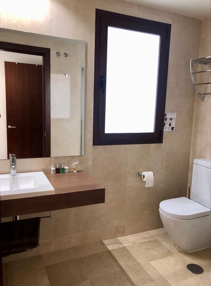 3 quarto Apartamento para arrendar em Marbella com piscina garagem - 4 000 € (Ref: 10012505)
