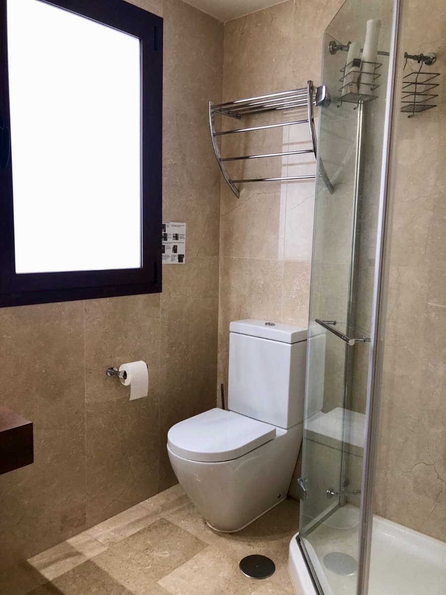 3 quarto Apartamento para arrendar em Marbella com piscina garagem - 4 000 € (Ref: 10012505)
