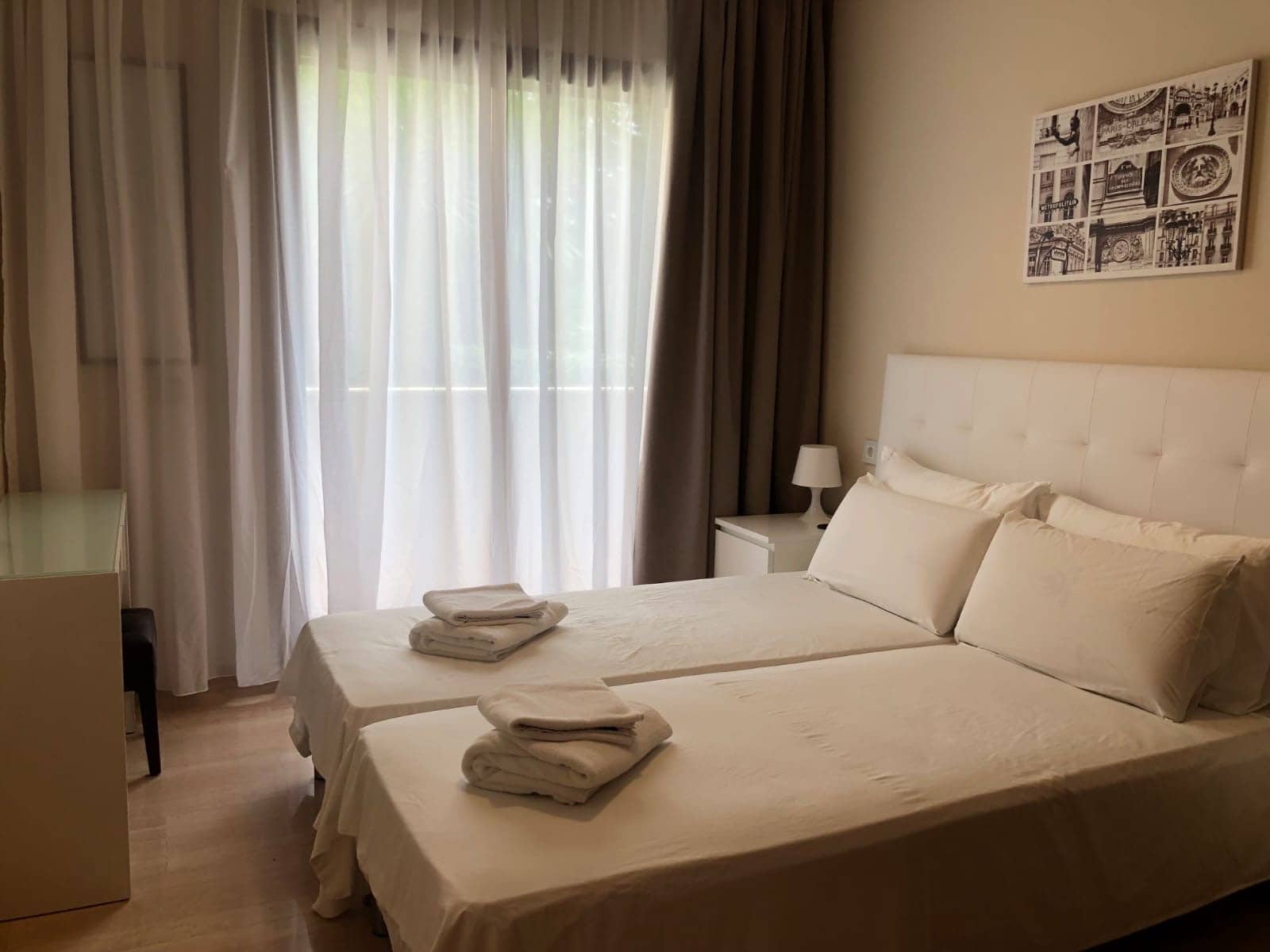 3 quarto Apartamento para arrendar em Marbella com piscina garagem - 4 000 € (Ref: 10012505)