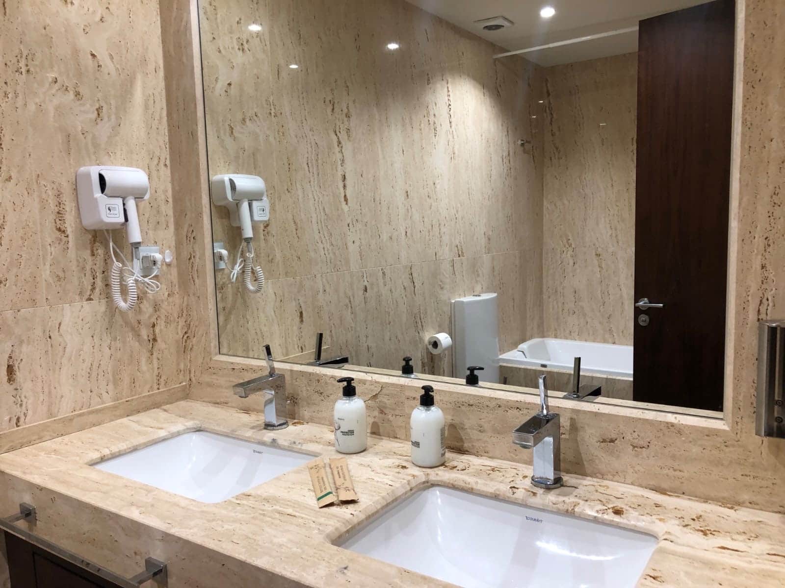 3 quarto Apartamento para arrendar em Marbella com piscina garagem - 4 000 € (Ref: 10012505)
