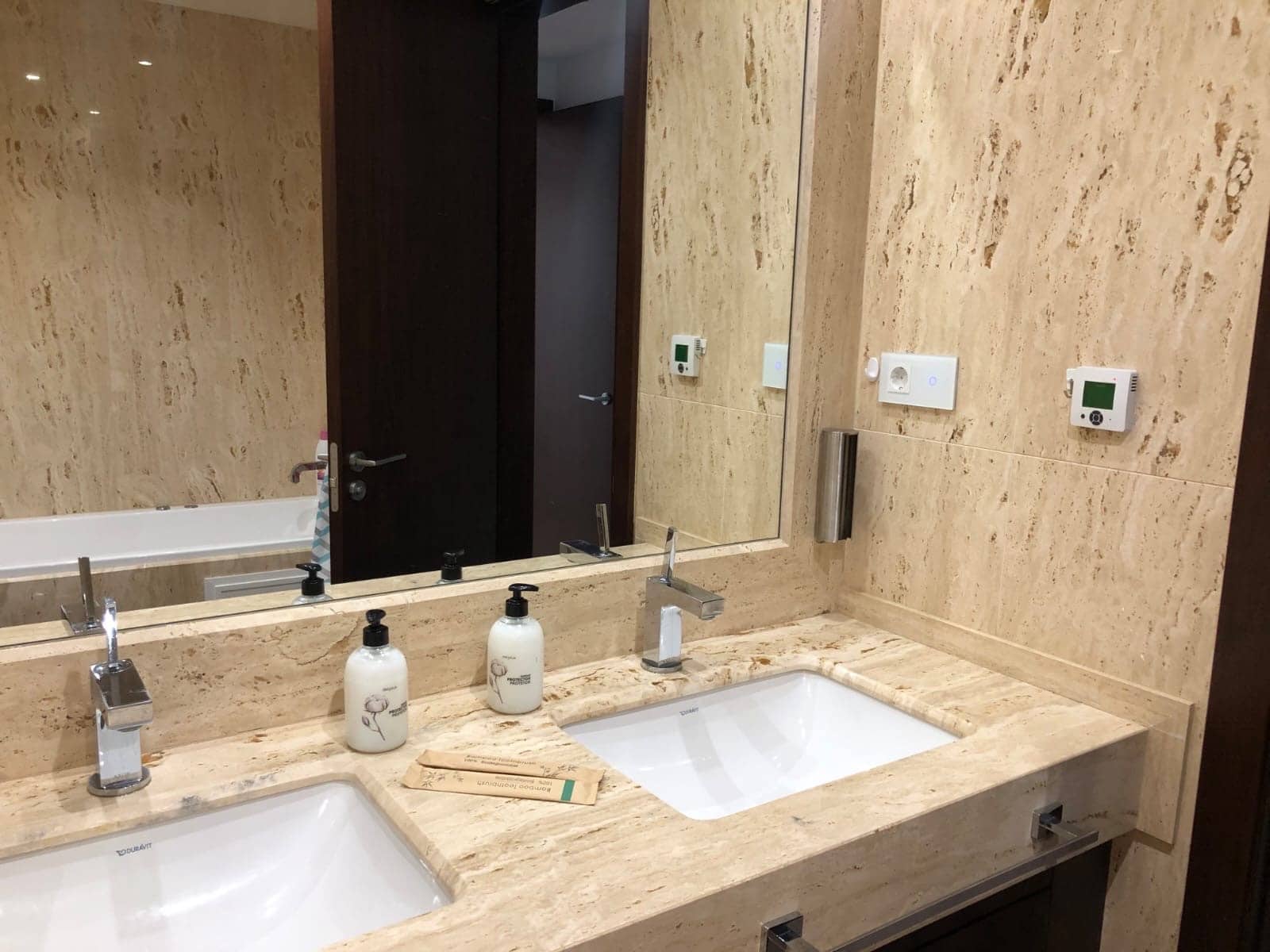 3 quarto Apartamento para arrendar em Marbella com piscina garagem - 4 000 € (Ref: 10012505)