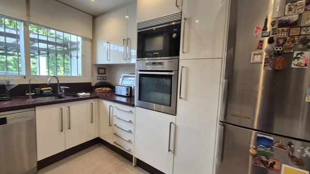 5 soverom Hus til salgs i La Quinta, Benahavís med garasje - € 980 000 (Ref: 10035838)