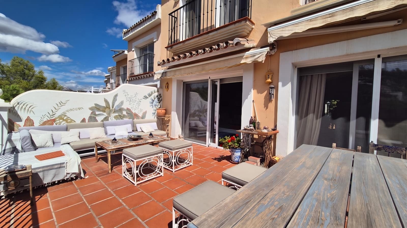 5 quarto Casa em Banda para venda em La Quinta com garagem - 980 000 € (Ref: 10035838)