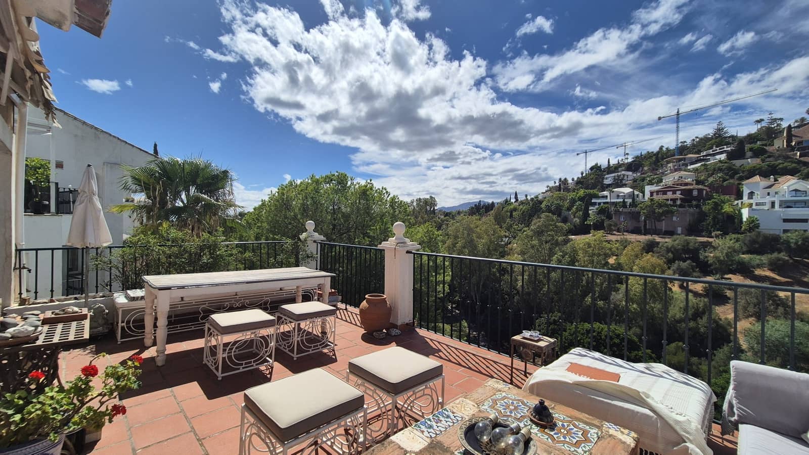 5 quarto Casa em Banda para venda em La Quinta com garagem - 980 000 € (Ref: 10035838)