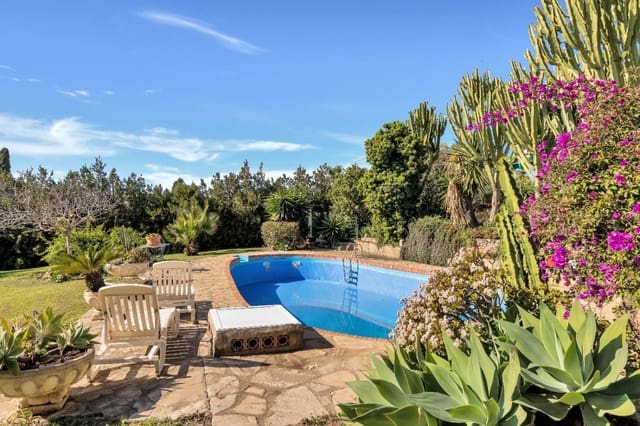 7 Zimmer Villa zu verkaufen in Nueva Atalaya, Estepona mit Pool - 2.850.000 € (Ref: 10076673)