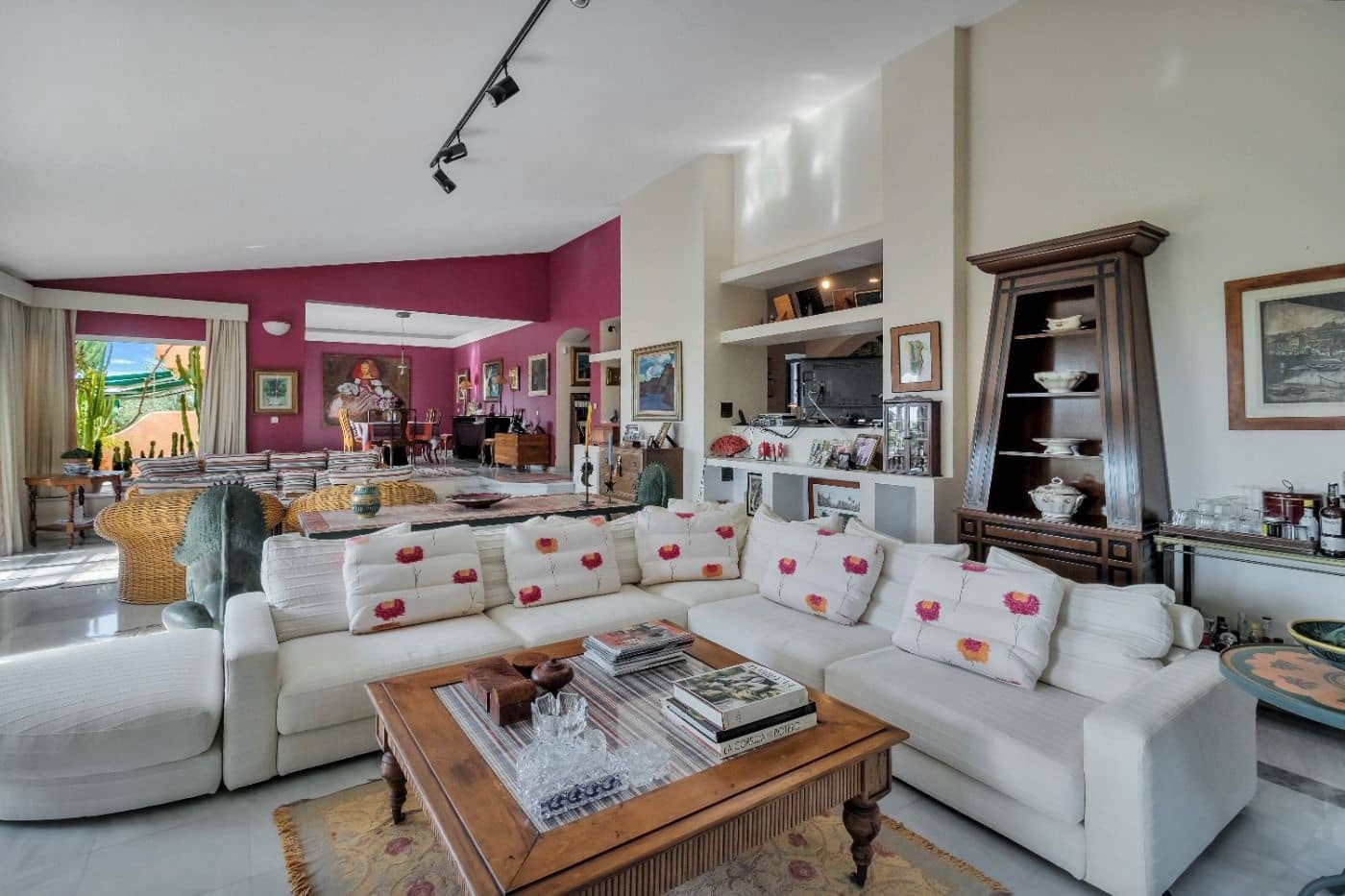7 Zimmer Villa zu verkaufen in New Golden Mile mit Pool - 2.850.000 € (Ref: 10076673)
