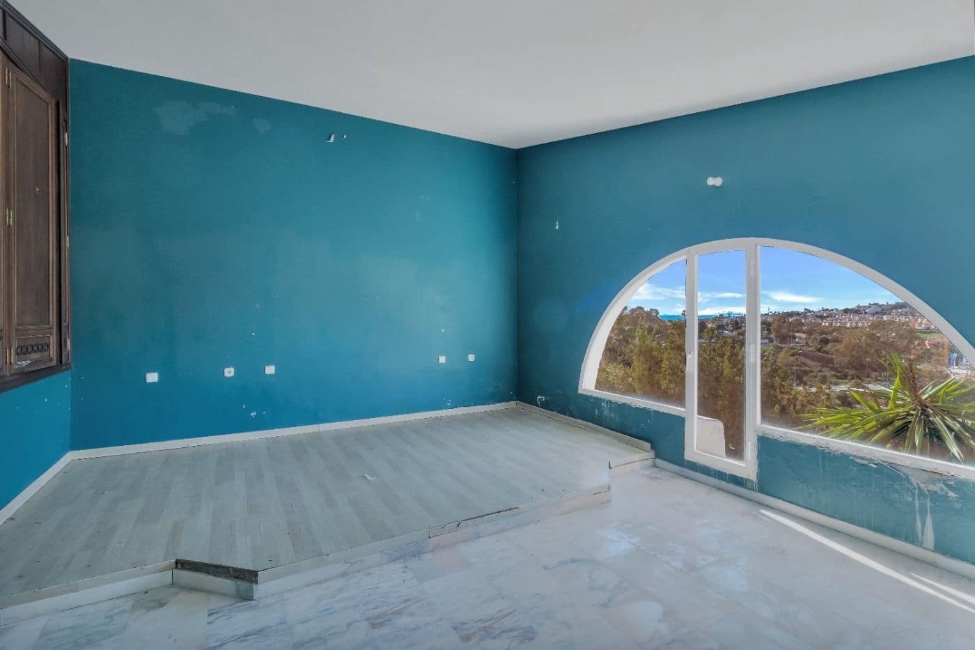 7 Zimmer Villa zu verkaufen in New Golden Mile mit Pool - 2.850.000 € (Ref: 10076673)