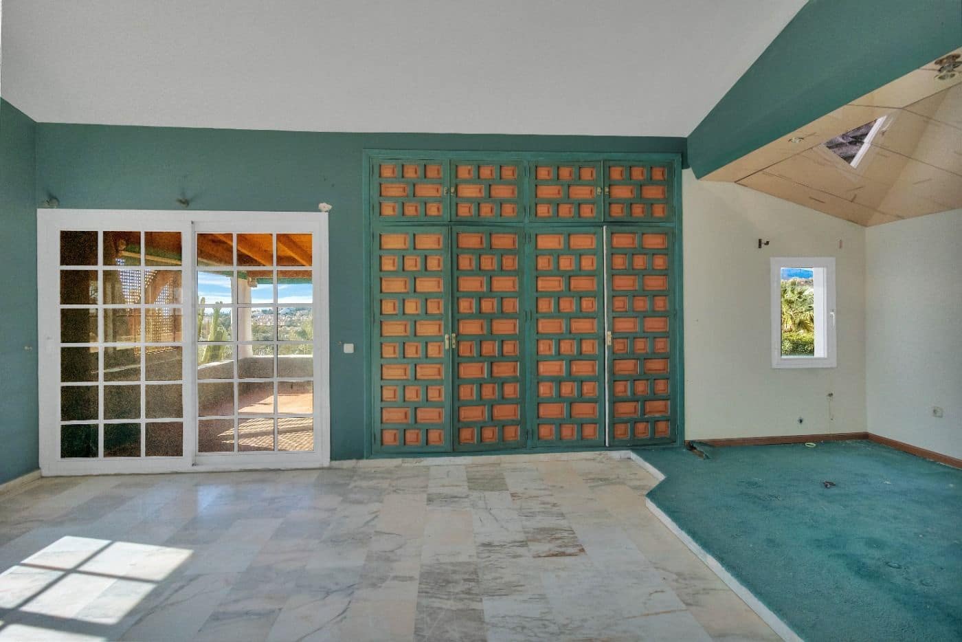7 Zimmer Villa zu verkaufen in New Golden Mile mit Pool - 2.850.000 € (Ref: 10076673)