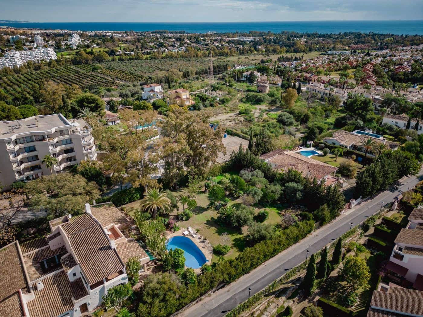 7 Zimmer Villa zu verkaufen in New Golden Mile mit Pool - 2.850.000 € (Ref: 10076673)