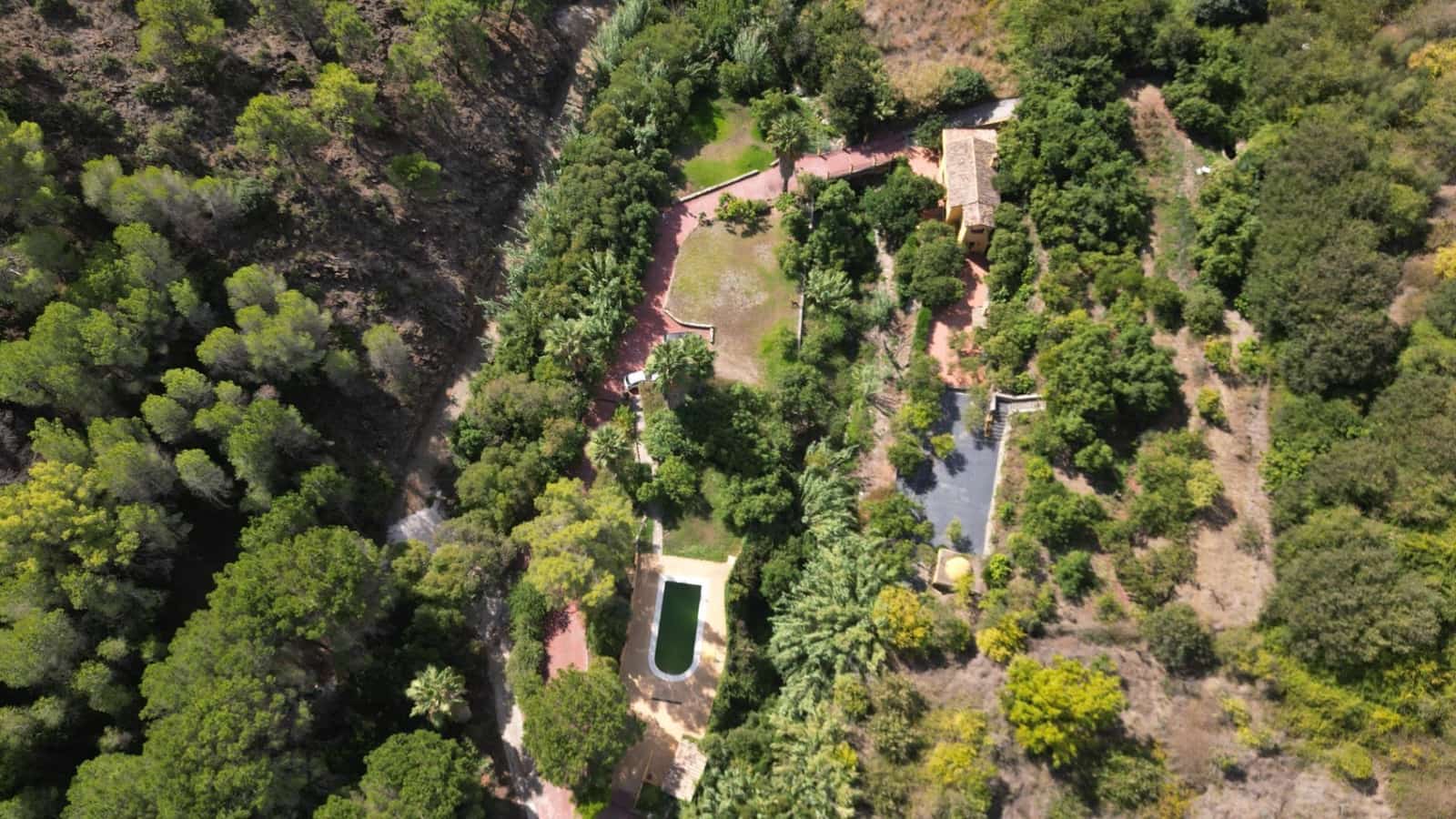 3 bedroom Finca/Country House for sale in Ojen with pool garage - € 998,000 (Ref: 10076675)