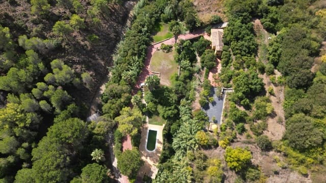 3 bedroom Finca/Country House for sale in Ojen with pool garage - € 998,000 (Ref: 10076675)