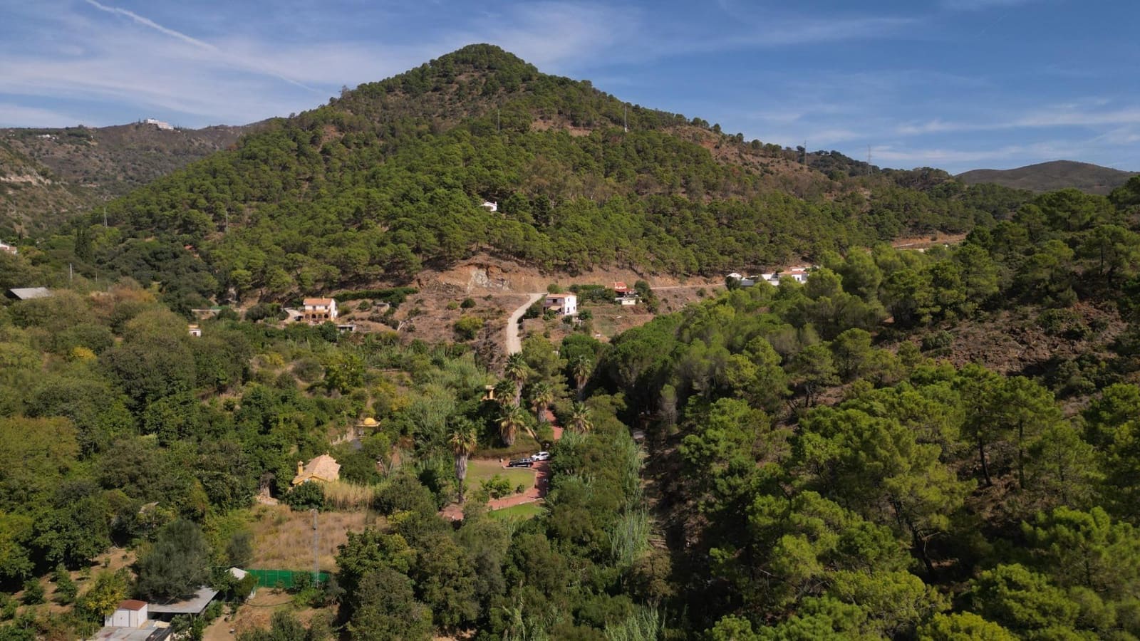 3 bedroom Finca/Country House for sale in Ojen with pool garage - € 998,000 (Ref: 10076675)
