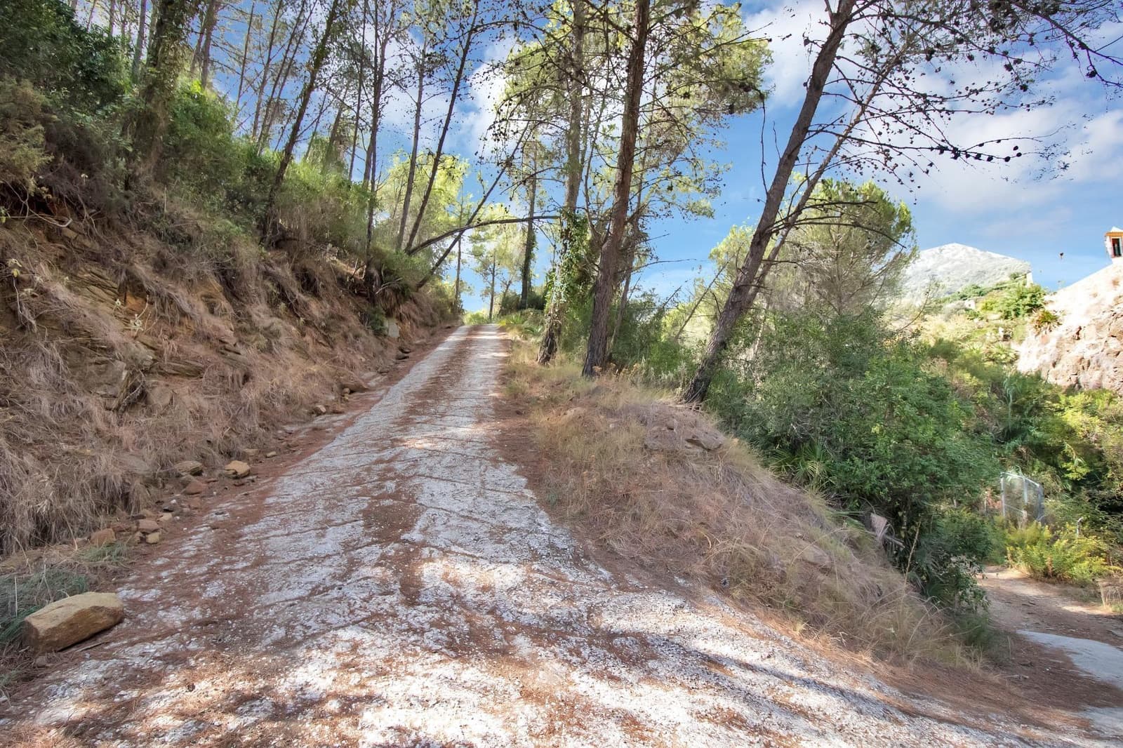 3 bedroom Finca/Country House for sale in Ojen with pool garage - € 998,000 (Ref: 10076675)