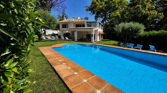5 chambre Villa/Maison à vendre à Elviria, Marbella avec piscine garage - 1 075 000 € (Ref: 10076676)