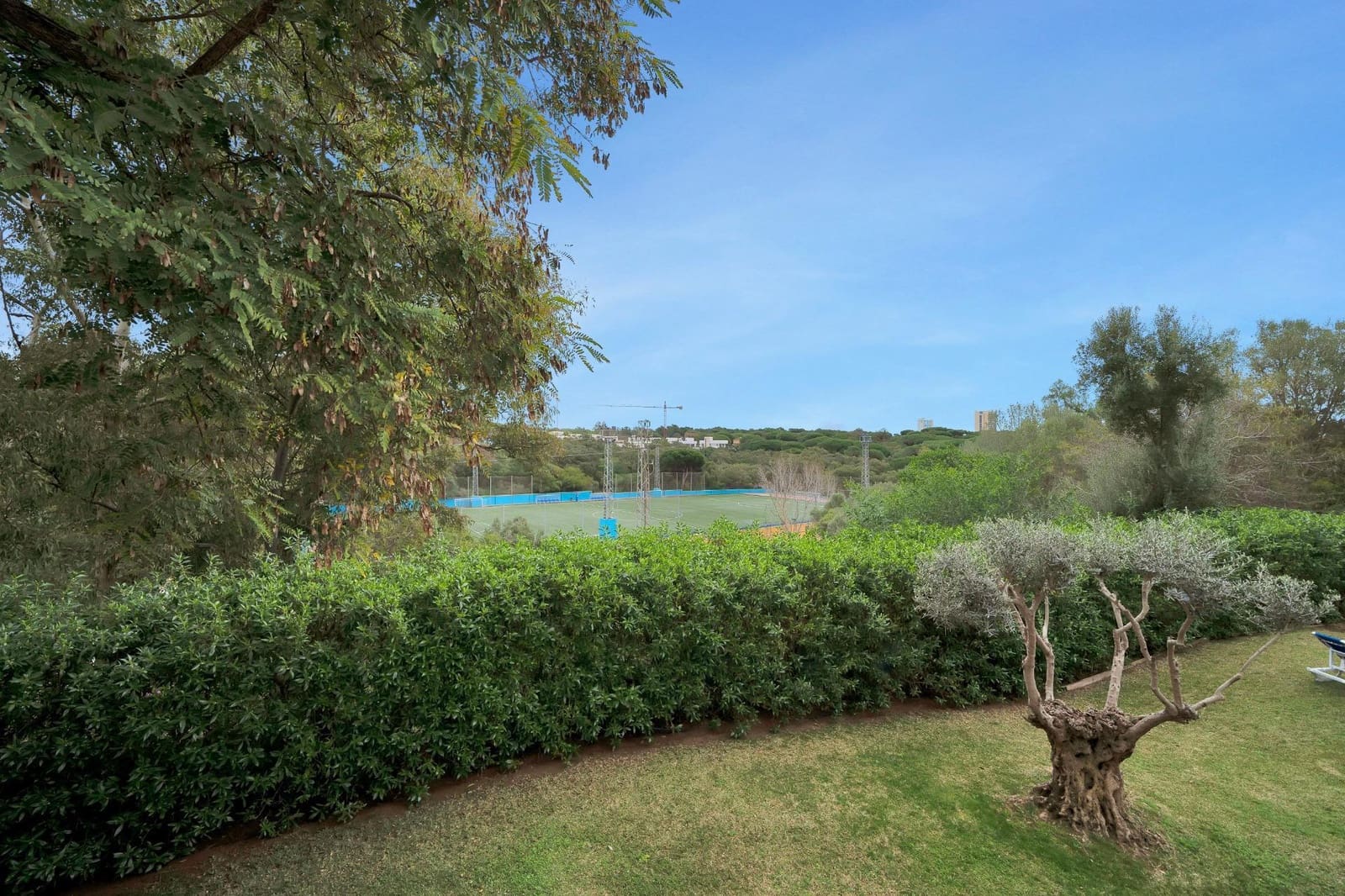 5 chambre Villa/Maison à vendre à Elviria avec piscine garage - 1 075 000 € (Ref: 10076676)