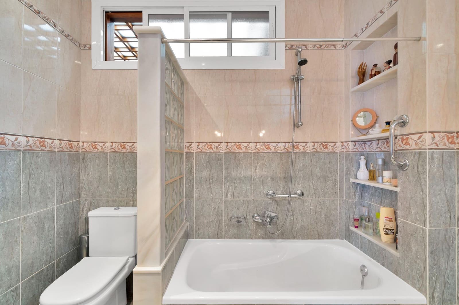 9 quarto Moradia para venda em Tarifa - 1 880 000 € (Ref: 10076677)