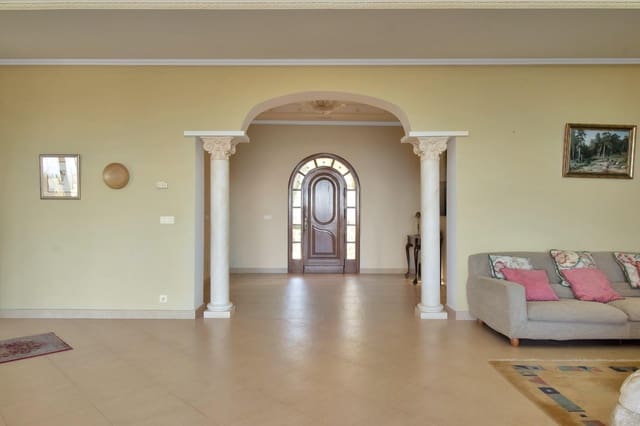8 slaapkamer Villa te koop in Estepona met zwembad garage - € 1.950.000 (Ref: 10076681)