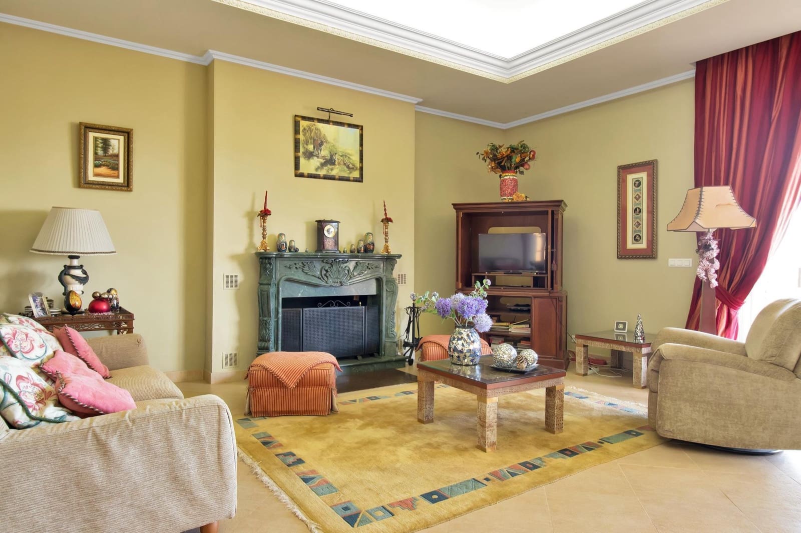 8 slaapkamer Villa te koop in Estepona met zwembad garage - € 1.950.000 (Ref: 10076681)