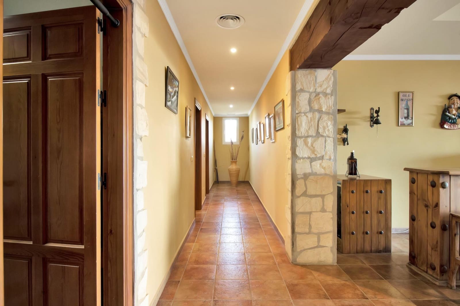 8 slaapkamer Villa te koop in Estepona met zwembad garage - € 1.950.000 (Ref: 10076681)