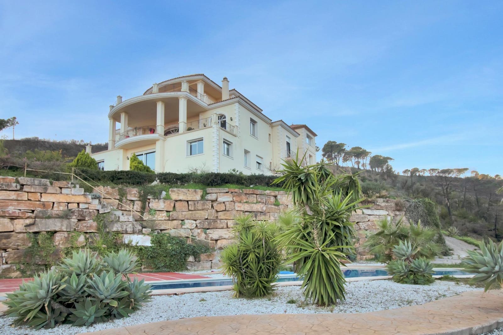 8 slaapkamer Villa te koop in Estepona met zwembad garage - € 1.950.000 (Ref: 10076681)
