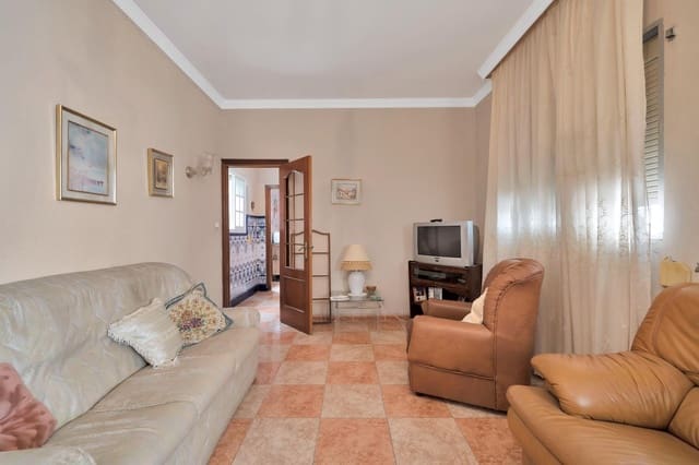 5 slaapkamer Huis te koop in La Línea de la Concepción - € 425.000 (Ref: 10076683)