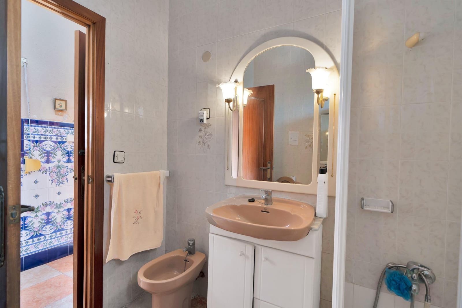 5 slaapkamer Huis te koop in La Linea de la Concepcion - € 425.000 (Ref: 10076683)
