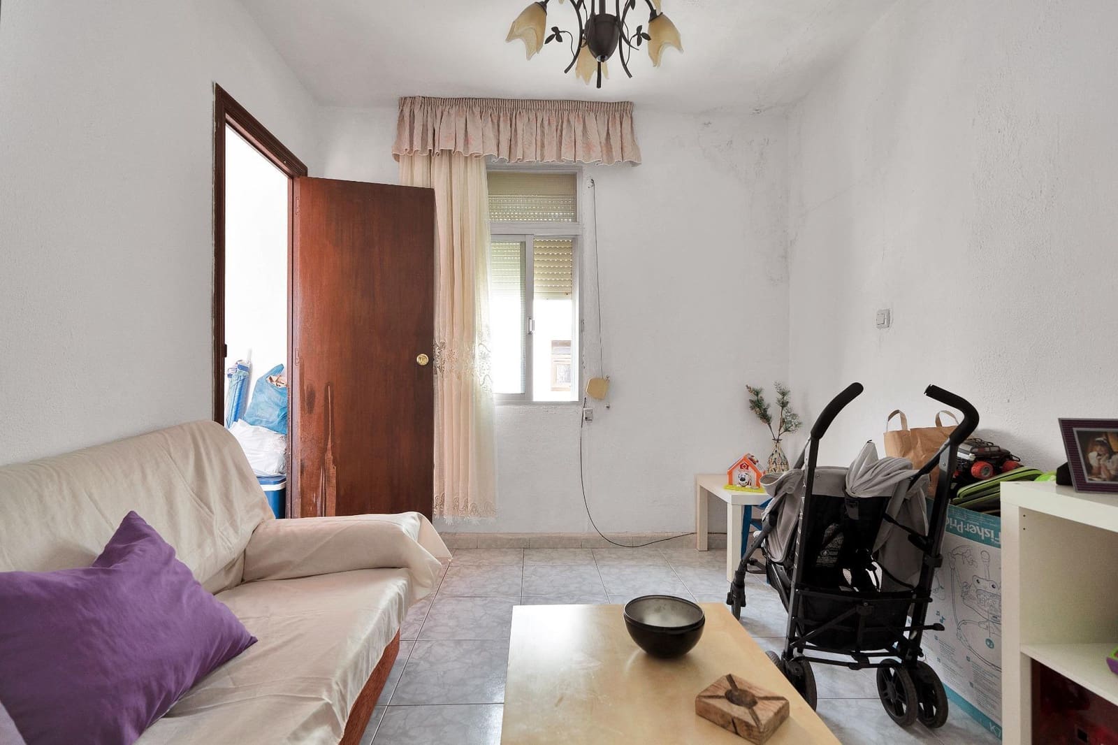 5 slaapkamer Huis te koop in La Linea de la Concepcion - € 425.000 (Ref: 10076683)
