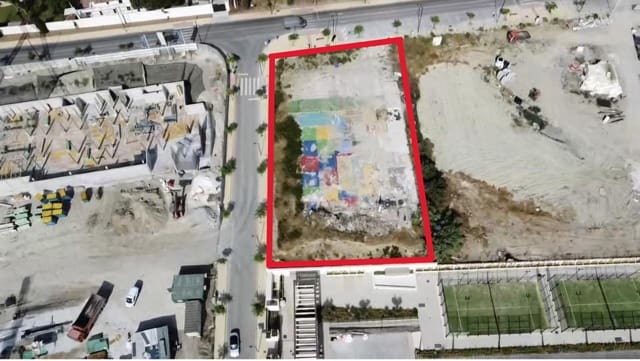 Bauplatz zu verkaufen in New Golden Mile, Estepona - 2.400.000 € (Ref: 10076689)
