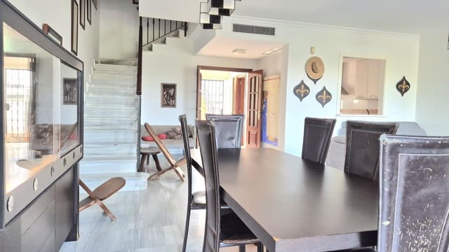 3 chambre Villa/Maison Mitoyenne à vendre à Alhaurín Golf, Alhaurín el Grande avec piscine garage - 470 000 € (Ref: 10076695)