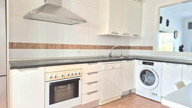 3 chambre Villa/Maison Mitoyenne à vendre à Alhaurín Golf, Alhaurín el Grande avec piscine garage - 470 000 € (Ref: 10076695)