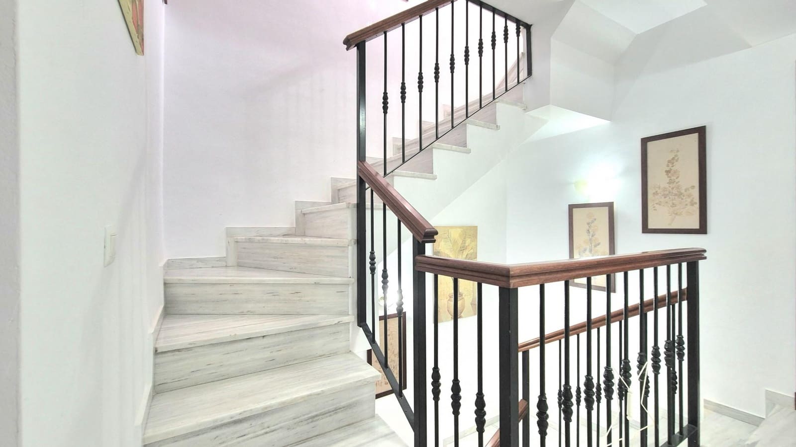 3 slaapkamer Rijtjeshuis te koop in Alhaurin Golf met zwembad garage - € 470.000 (Ref: 10076695)