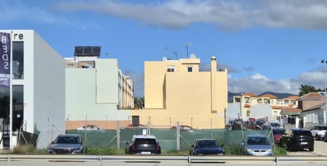 Terreno para Construção para venda em Cancelada, Estepona - 950 000 € (Ref: 10076697)