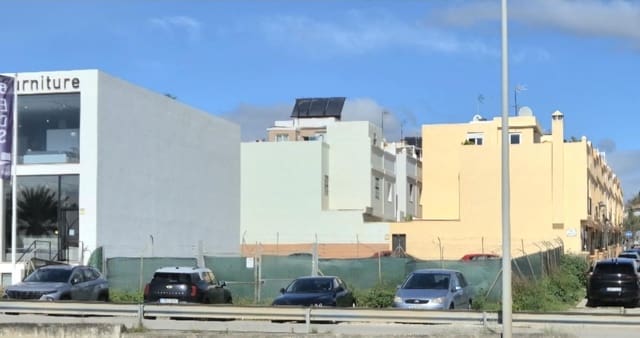Terreno para Construção para venda em Cancelada, Estepona - 950 000 € (Ref: 10076697)