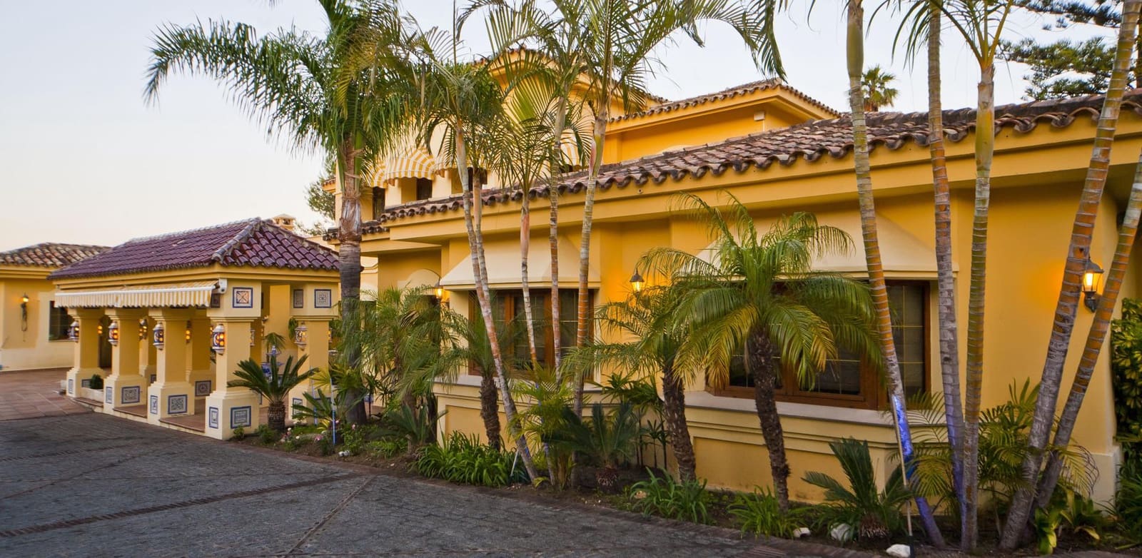 6 camera da letto Villa in vendita in Nueva Andalucia con piscina - 7.500.000 € (Rif: 10076700)