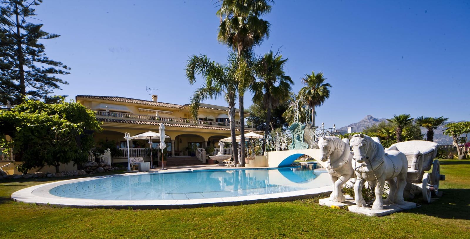 6 camera da letto Villa in vendita in Nueva Andalucia con piscina - 7.500.000 € (Rif: 10076700)