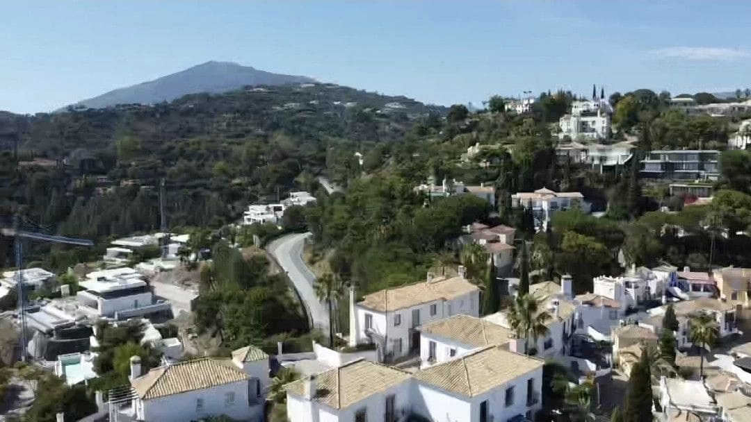 3 Zimmer Reihenhaus zu verkaufen in Benahavis mit Pool Garage - 720.000 € (Ref: 10076702)