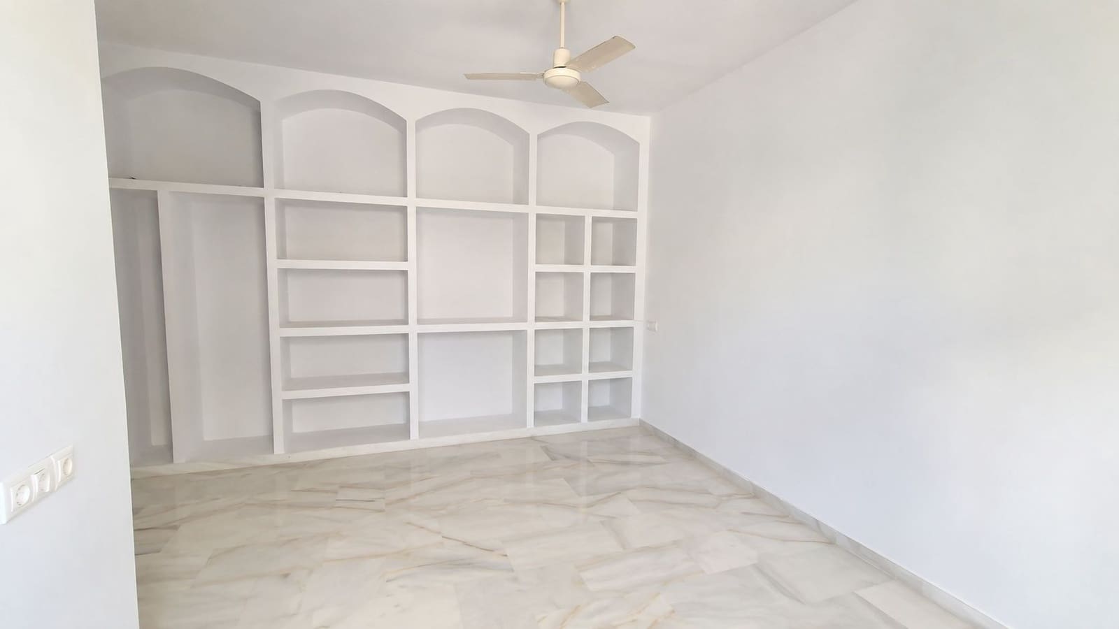 3 Zimmer Reihenhaus zu verkaufen in Benahavis mit Pool Garage - 720.000 € (Ref: 10076702)