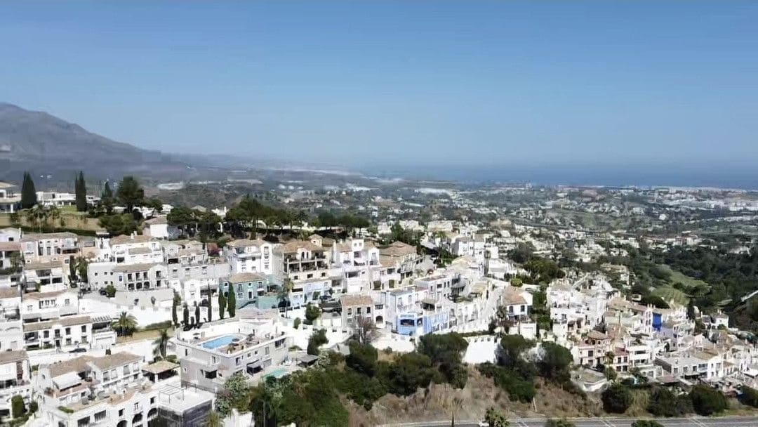 3 Zimmer Reihenhaus zu verkaufen in Benahavis mit Pool Garage - 720.000 € (Ref: 10076702)
