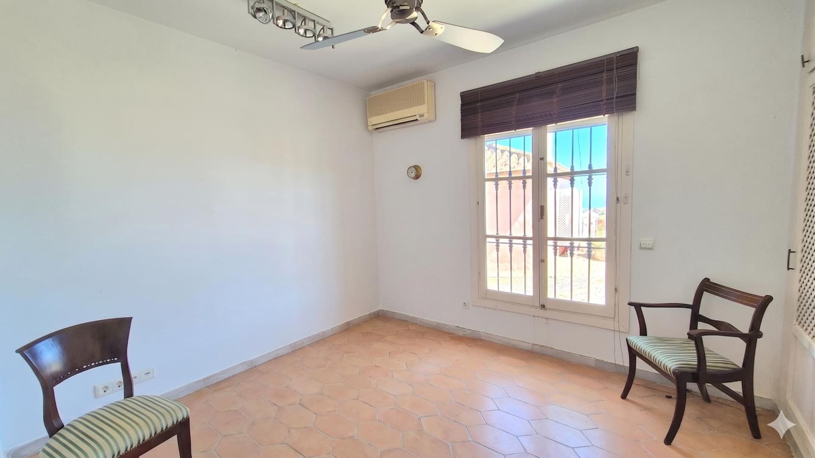 3 Zimmer Reihenhaus zu verkaufen in Benahavis mit Pool Garage - 720.000 € (Ref: 10076702)