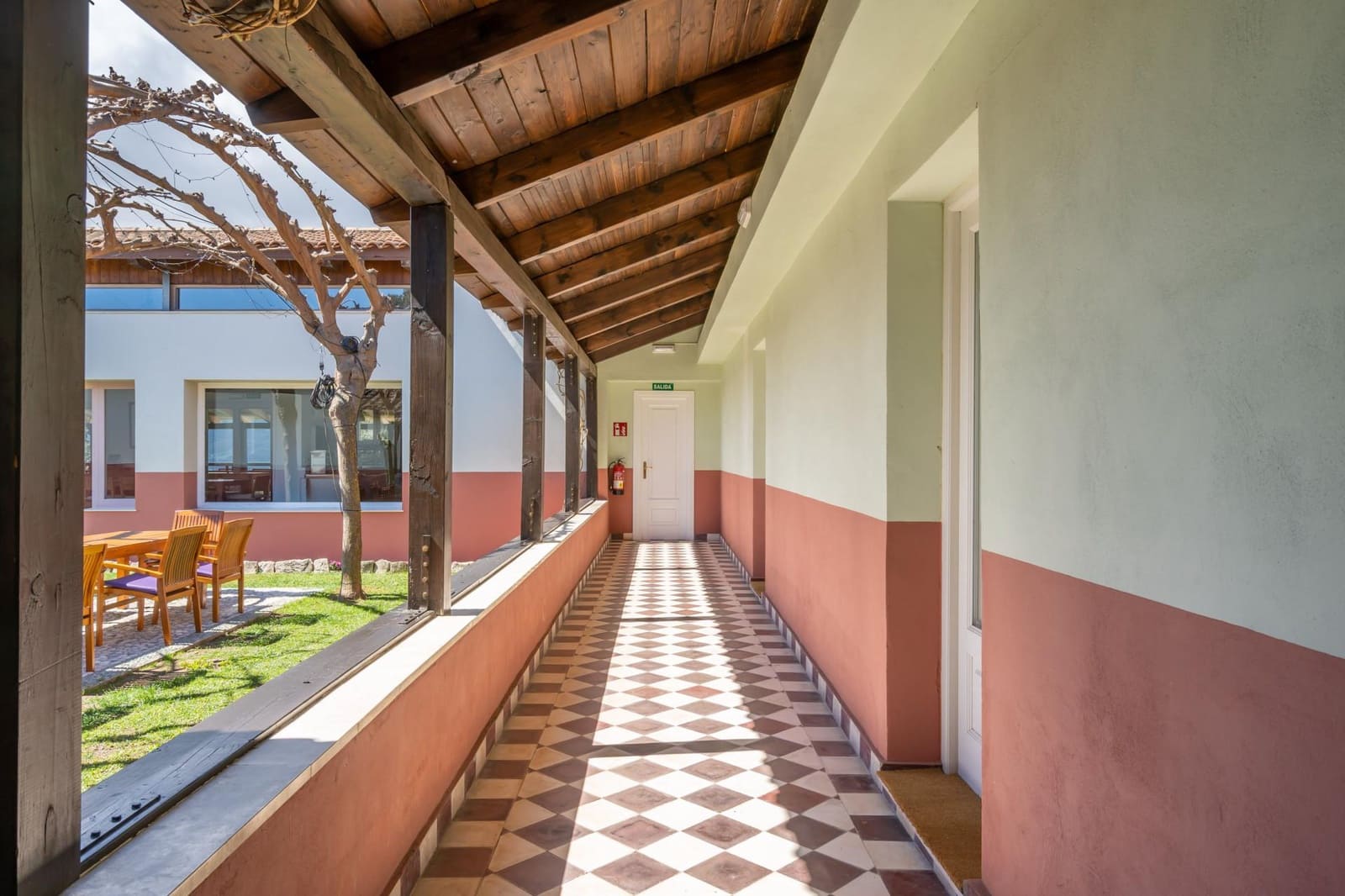 8 bedroom Hotel for sale in Ronda with pool - € 1,800,000 (Ref: 10076704)