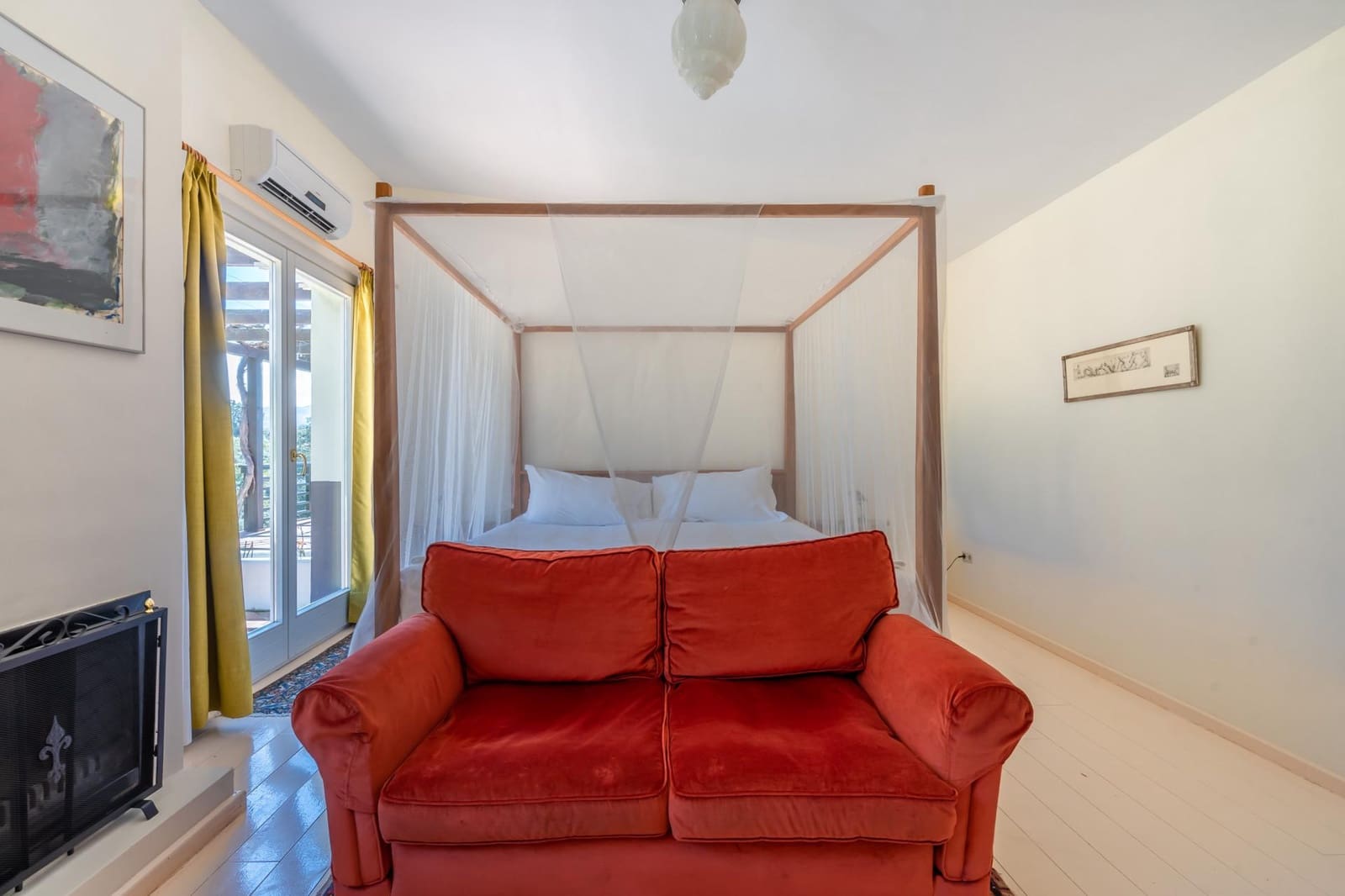 8 bedroom Hotel for sale in Ronda with pool - € 1,800,000 (Ref: 10076704)