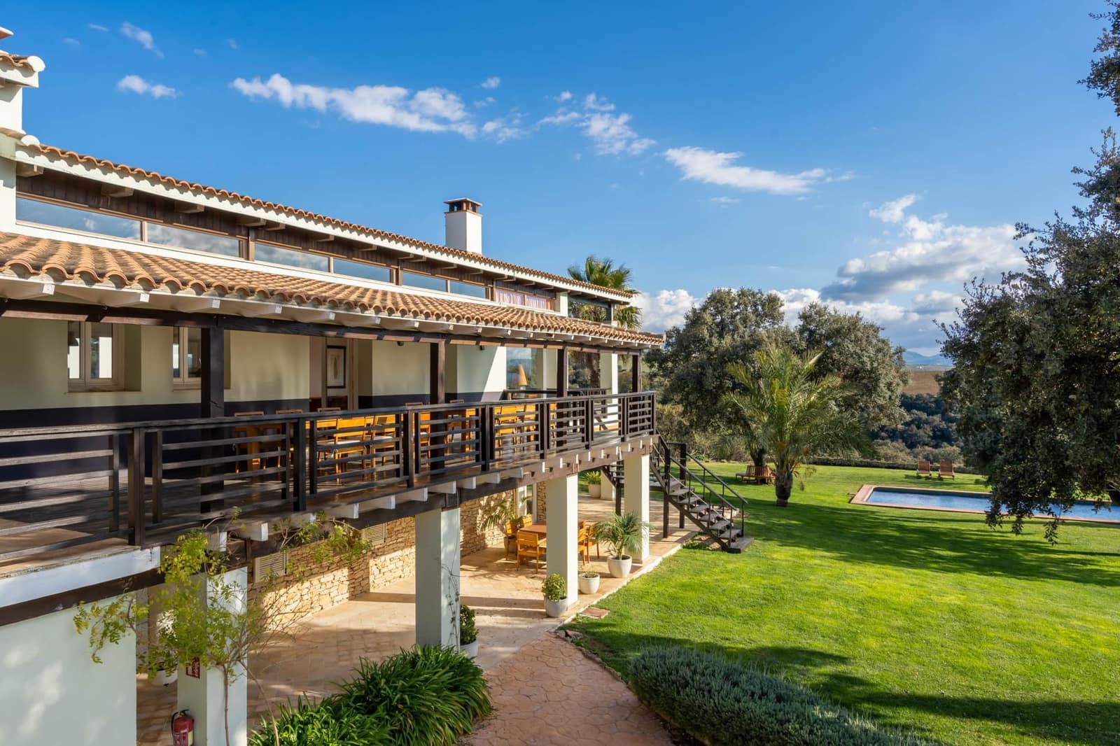 8 bedroom Hotel for sale in Ronda with pool - € 1,800,000 (Ref: 10076704)