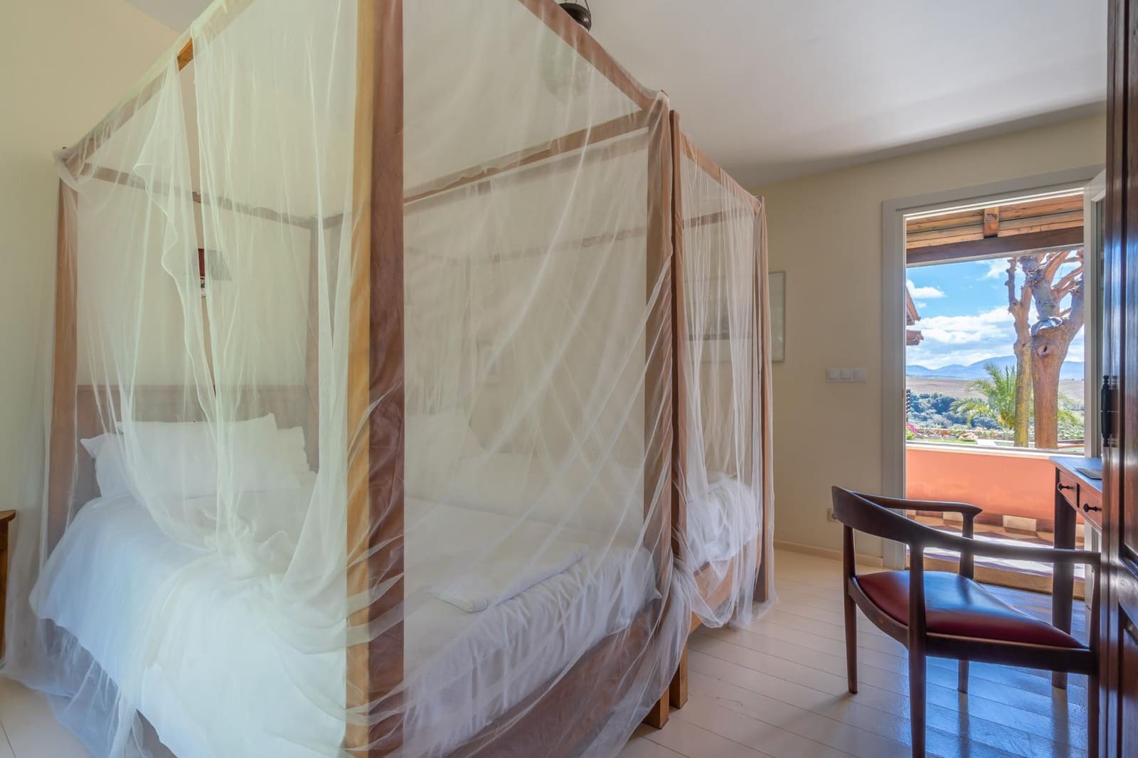 8 bedroom Hotel for sale in Ronda with pool - € 1,800,000 (Ref: 10076704)