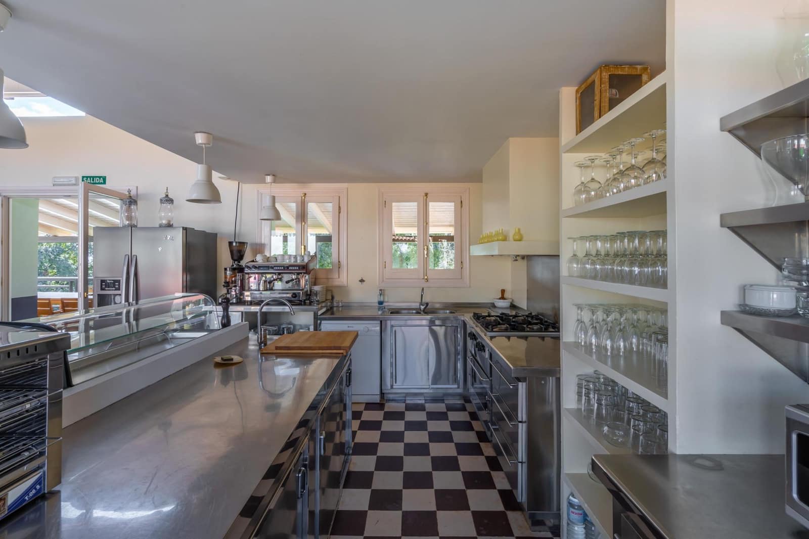 8 bedroom Hotel for sale in Ronda with pool - € 1,800,000 (Ref: 10076704)